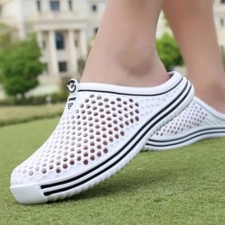 Kényelmes Férfi Medenceszandál Nyári Szabadtéri Strandcipők Férfi Slip on Kerti klumpa Alkalmi vízi zuhany papucs Unisex Zapatos