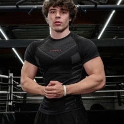 Tornaterem Sport Fitness Edzés Ruhák Férfi pólók Gyorsan lélegző rugalmas szűk ruházat Kosárlabda Rövid ujjú pólók