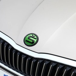 8/9/10 cm-es jelképes autó első motorháztető jelvény hátsó csomagtartó matrica Skoda Octavia Rapid Fabia S Logo A7 kiváló KAMIQ 