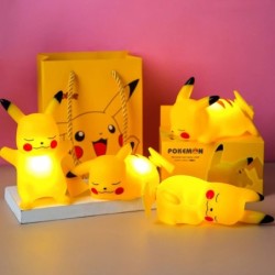 12 cm-es Pokemon Pikachu Éjszakai Fény Anime Figura Aranyos Éjjeli lámpa Hálószoba Díszek Világító Gyerekjátékok Karácsonyi aján