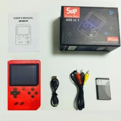 Egy piros Retro Classic Games gyermek kézi kis játékkonzol több száz játék töltésével, amely a tévéhez csatlakoztatható.