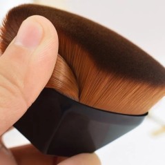 Új Magic Makeup Brush Liquid Foundation BB krém nyom nélkül puha, nagy sűrűségű rostos Könnyen hordozható lányok szépségápolási 