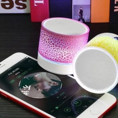 Univerzális Bluetooth mini hangszóró vezeték nélküli hangszóró színes LED TF kártya USB mélynyomó hordozható MP3 zenei hangoszlo