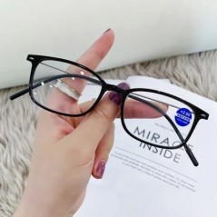 Uniszex Klasszikus Flexibilis Olvasószemüvegek Férfi Női Ultrakönnyű TR90 Keretes Szemüvegek Presbyopia Szemüvegek Dioptria +1,0